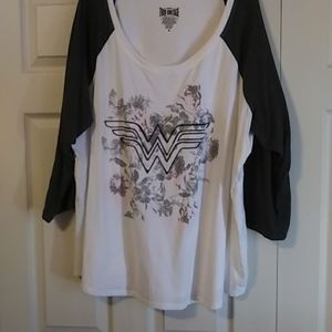 NWOT: Torrid Wonder Woman Shirt, size 4